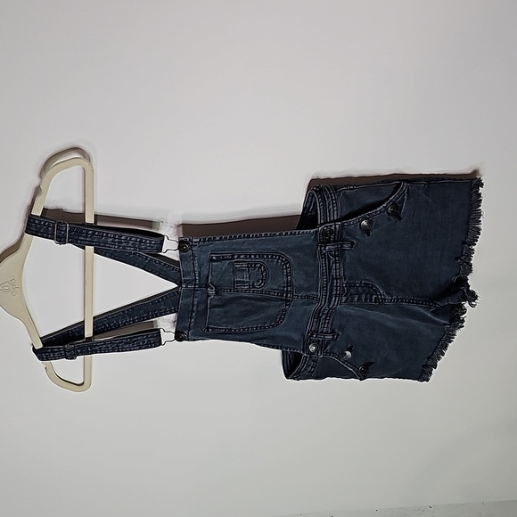 Eightytwo gray 31" waist overall shorts - Picture 2 of 7